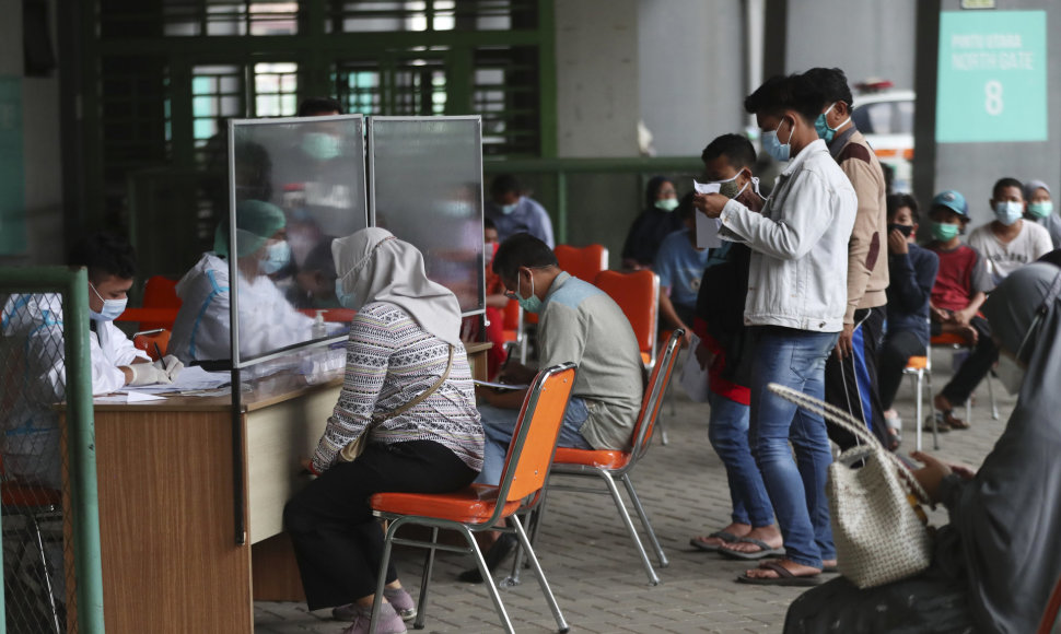 Indonezijoje pirmiausia bus skiepijami darbingo amžiaus gyventojai