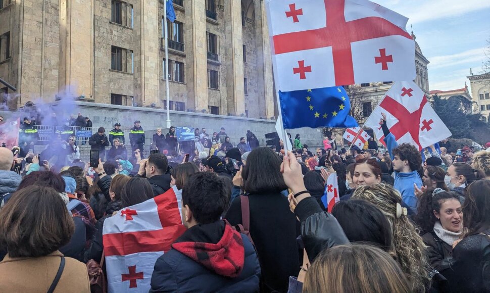 Trečiadienio protestas Tbilisyje, Sakartvele