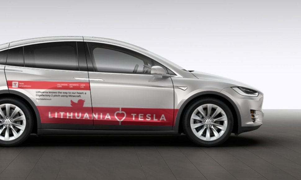 Vlado Lašo „Tesla Model X P100D“ reklaminis maketas 