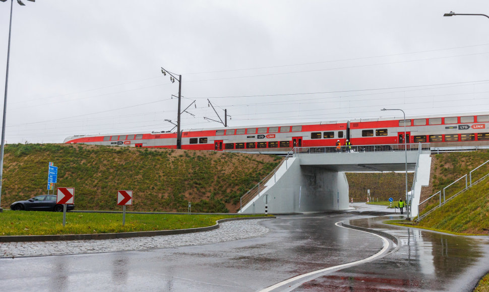 Tunelio kelių Lentvaris–Vievis sankirtoje atidarymas