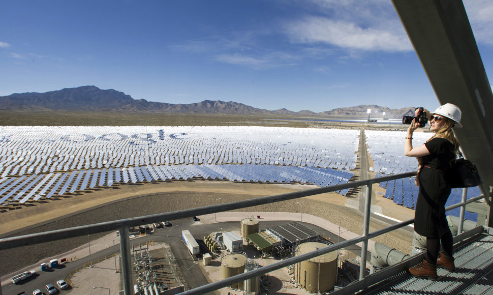 Ivanpah Solar Electric Generating System (ISEGS) - didžiausia saulės energijos jėgainė