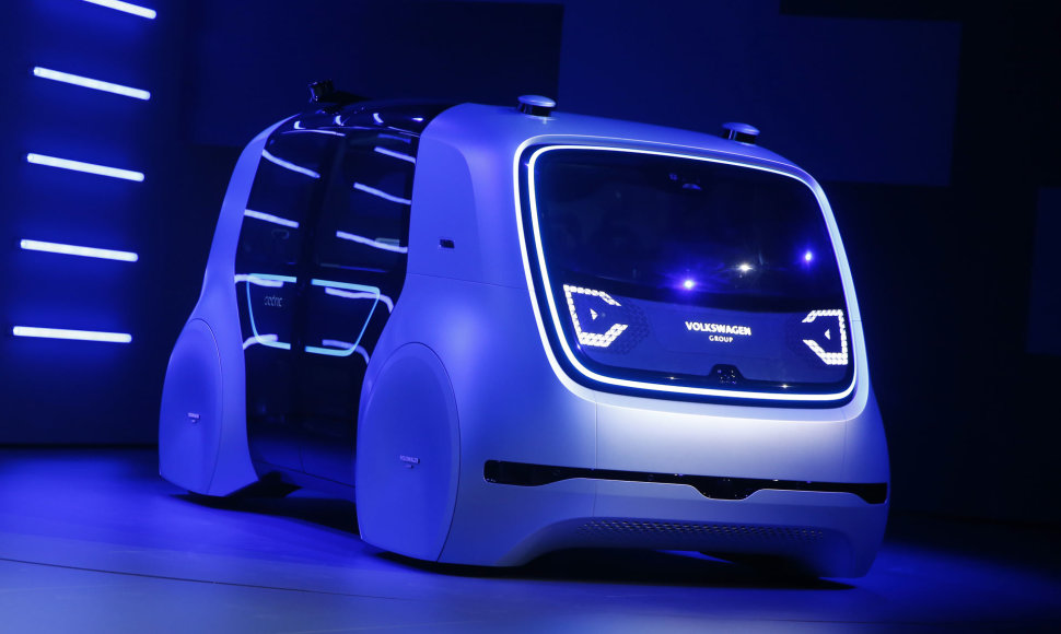 „Volkswagen Sedric“ autonominis automobilis – visiškai be vairo