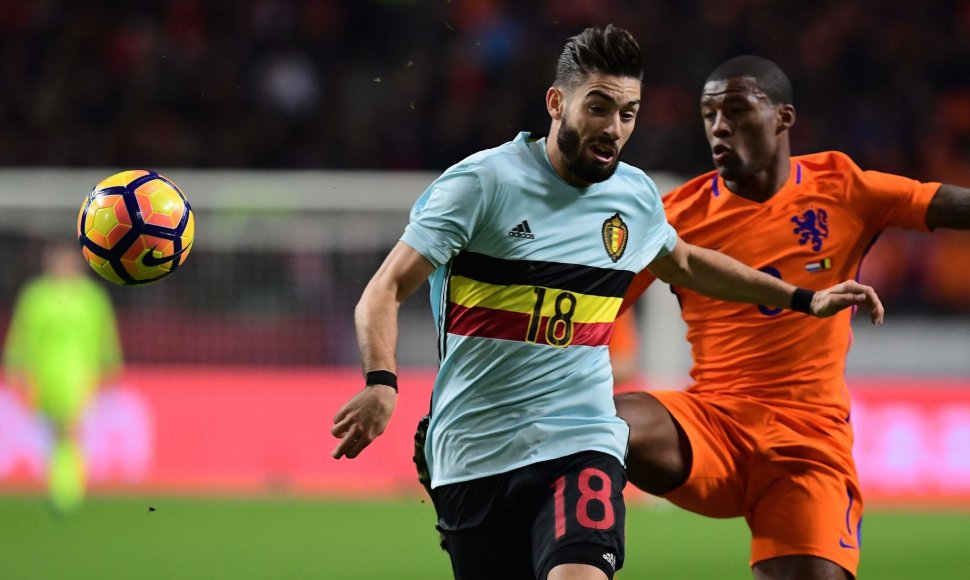 Yannickas Ferreira-Carrasco ir Georginio Wijnaldumas