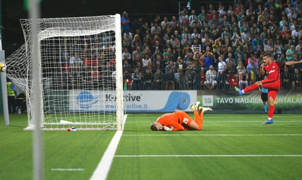 Vilniaus „Žalgiris“ namie gavo pamoką nuo „Sevilla“ klubo – 0:5.