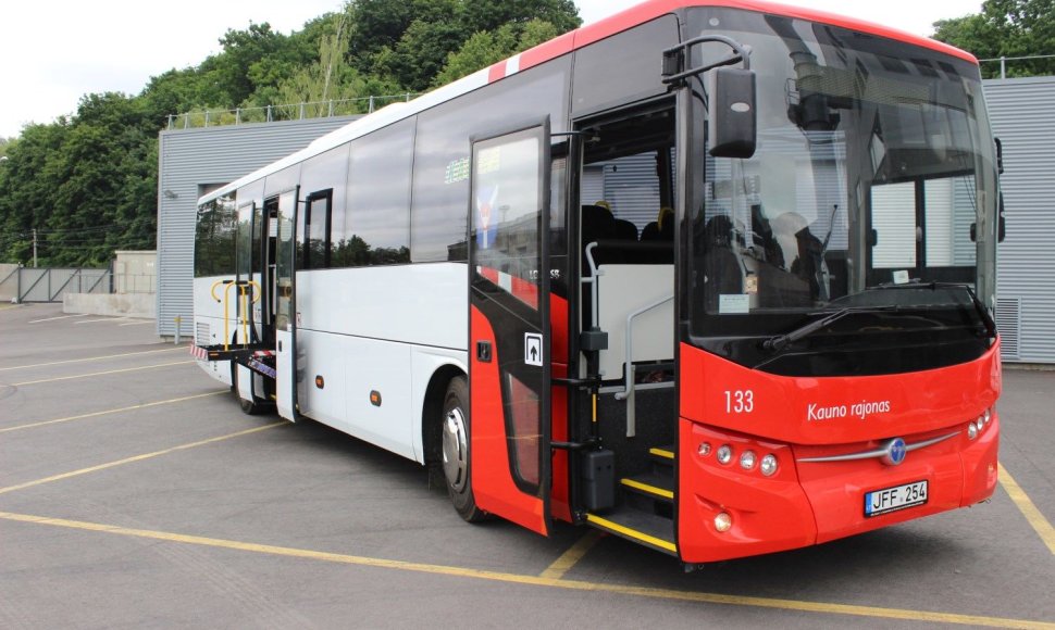 Kauno rajono savivaldybė įsigyti nauji autobusai