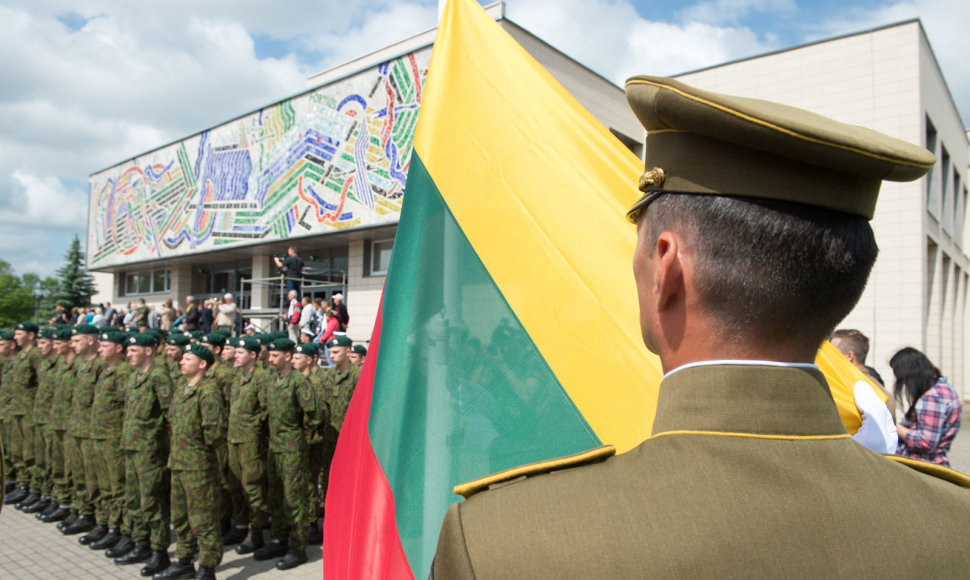 Alytuje šeštadienį vyksta partizanų pagerbimo, kariuomenės ir visuomenės vienybės šventė. 