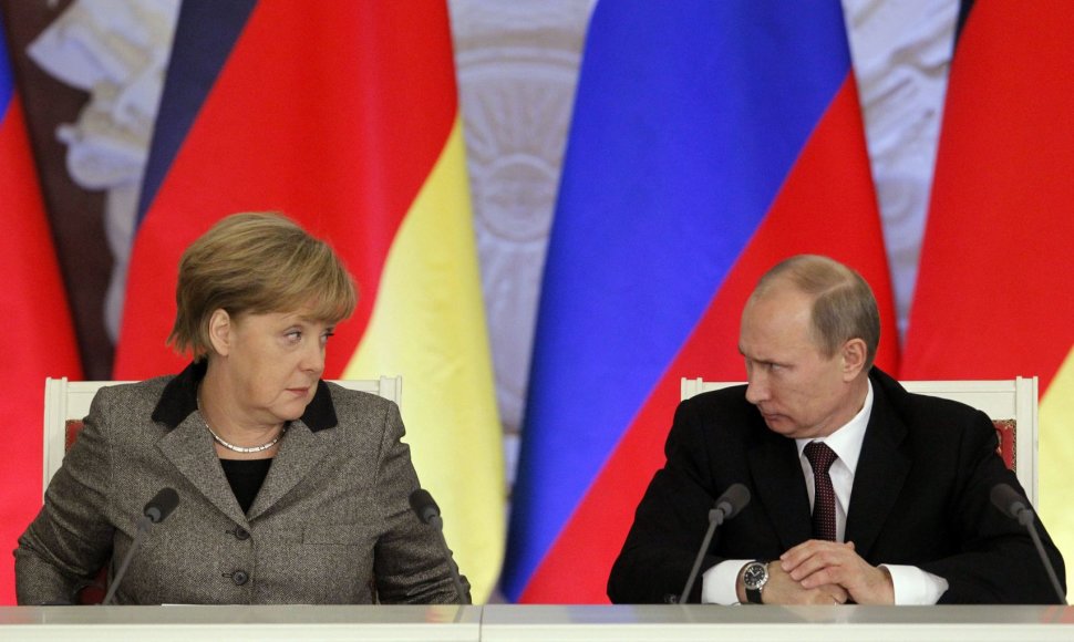 Vokietijos kanclerė Angela Merkel ir Rusijos prezidentas Vladimiras Putinas