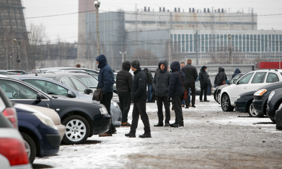 Kauno automobilių turguje