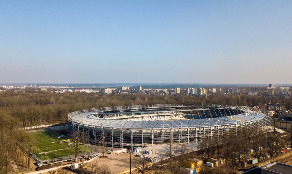 Baigiamas statyti Kauno S.Dariaus ir S.Girėno stadionas