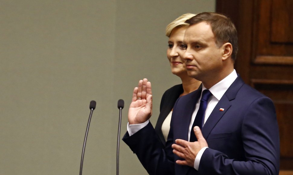 Andrzejus Duda prisaikdintas naujuoju Lenkijos prezidentu