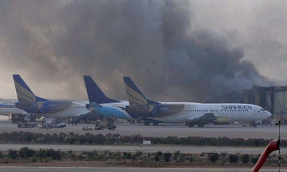 Karačio oro uoste siautėjo ginkluoti užpuolikai