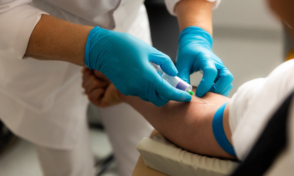 Vilniaus universiteto Medicinos fakulteto Medicinos mokslų centre įvyko pirmojo &scaron;alyje populiacinio biobanko atidarymas