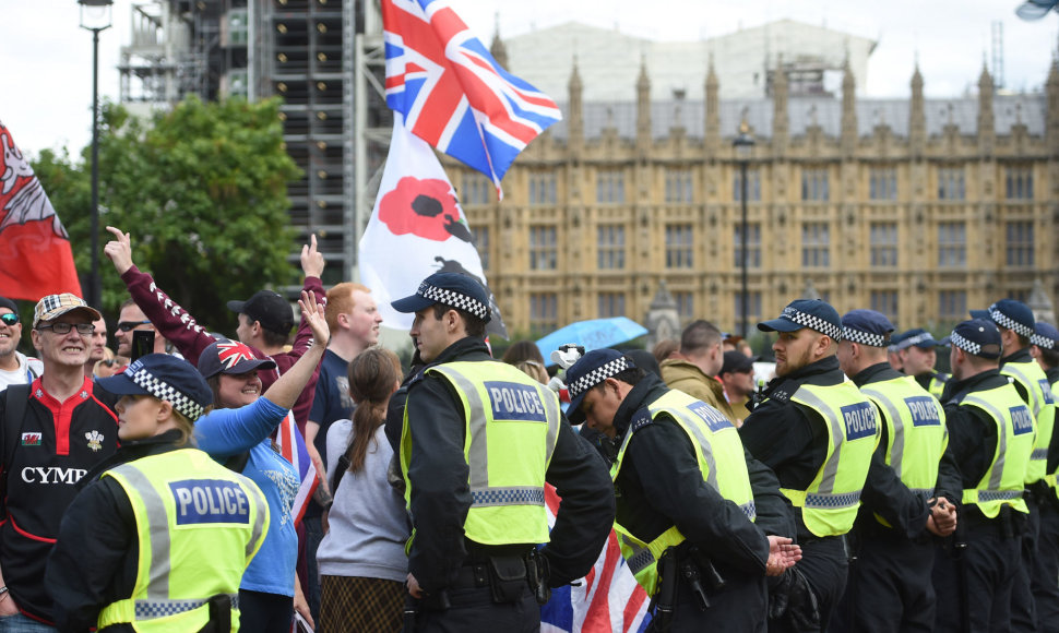 Protestas prie Jungtinės Karalystės parlamento
