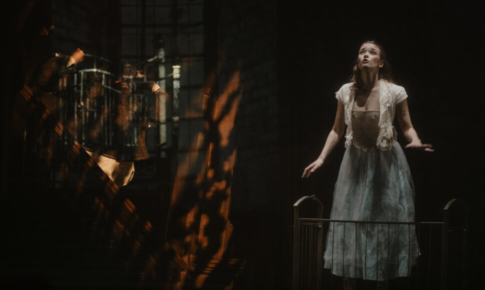 Ieva Kazokaitė – Džuljeta VU Dramos teatro spektaklyje „Žadėtoji“
