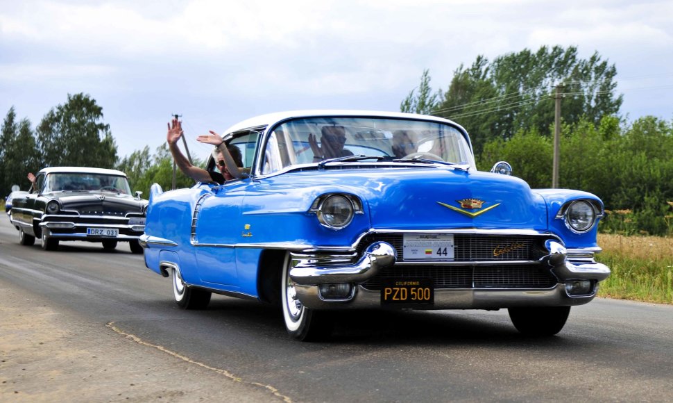 Geriausias klasikinis automobilis (gamintas nuo 1945 m.) – Cadillac Deville Coupe, pag. 1956 m. Savininkas – Stasys Pranevičius. Ilonos Daubaraitės nuotr.