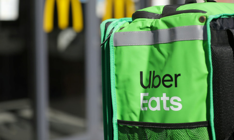 „Uber Eats“ kurjerio krepšys