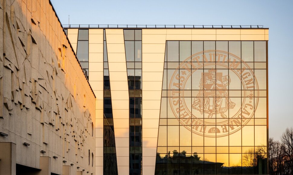 Pasauliniame universitetų tvarumo reitinge &ndash; VDU &scaron;uolis ir lyderystė aplinkosaugos &scaron;vietime