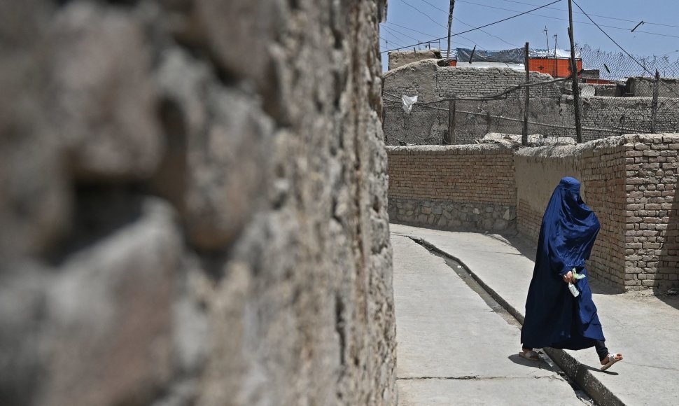 Moteris Kabule