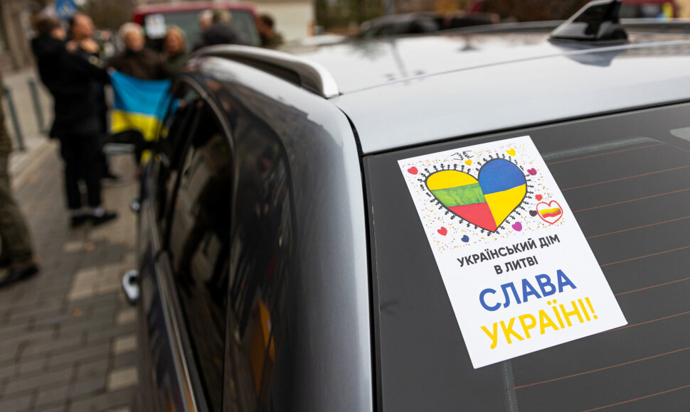Paramos Ukrainai organizacijos Lietuvoje susivienijo į Didįjį konvojų