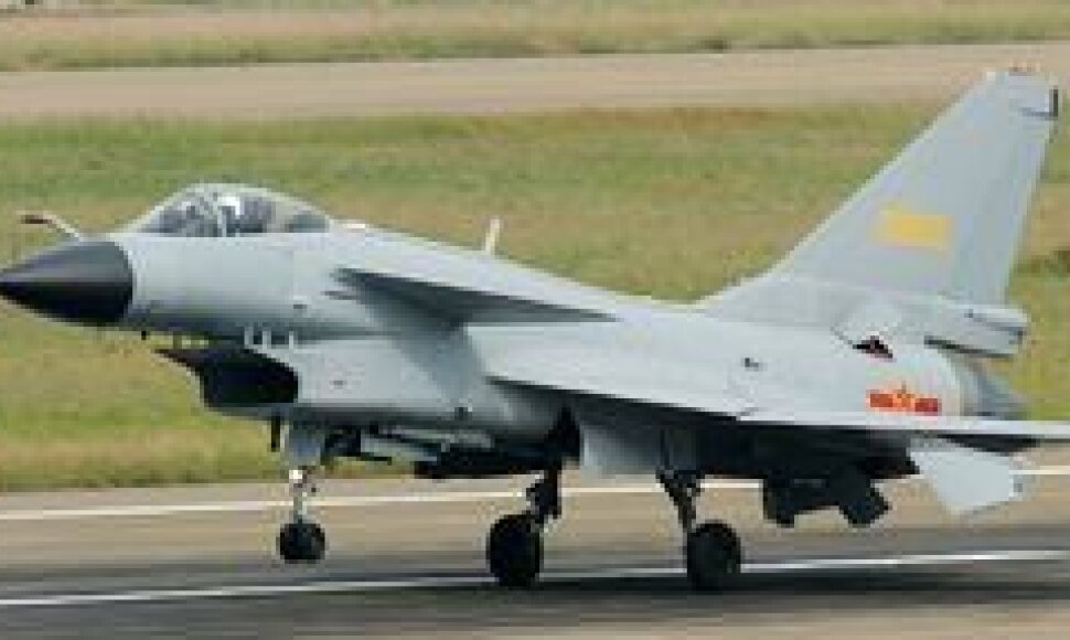 Kinijos naikintuvas J-10