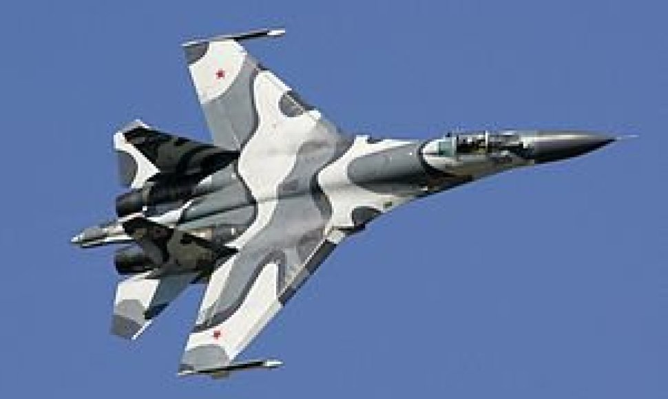 Su-27 naikintuvas