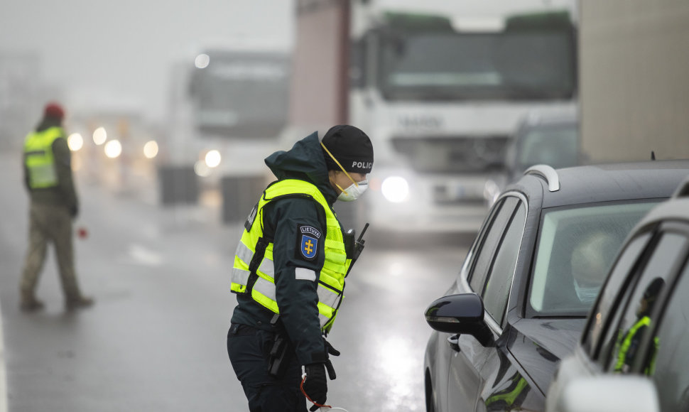 Stacionarus policijos kontrolės postas