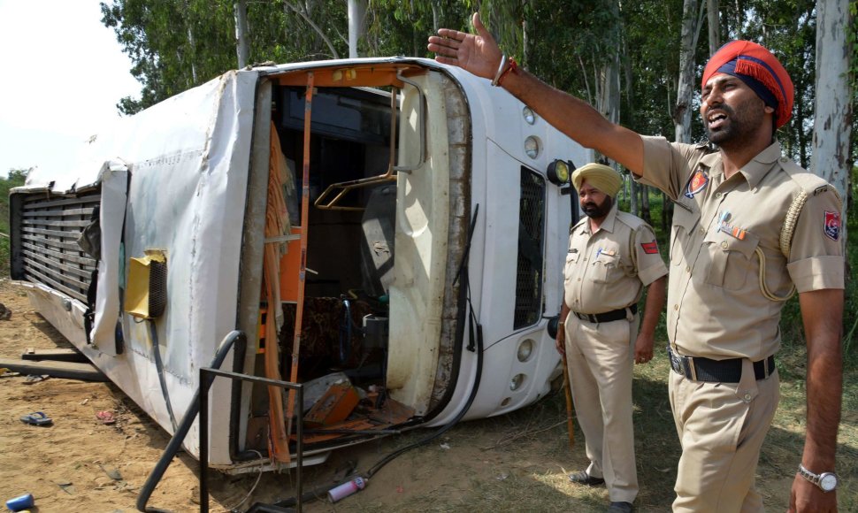 Asociatyvinė iliustracija: autobuso avarija Indijoje