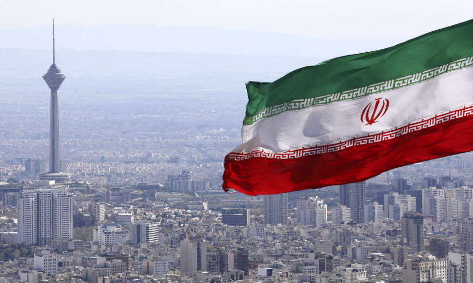 Irano vėliava virš Teherano