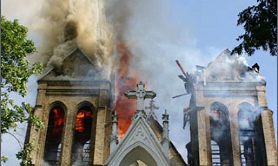 Naujamiesčio bažnyčios gaisras