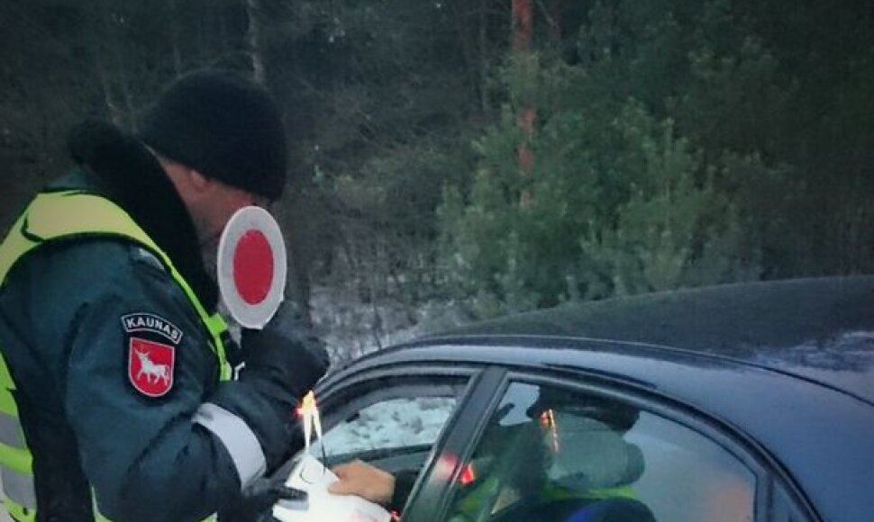 Jonavos policijos reidas