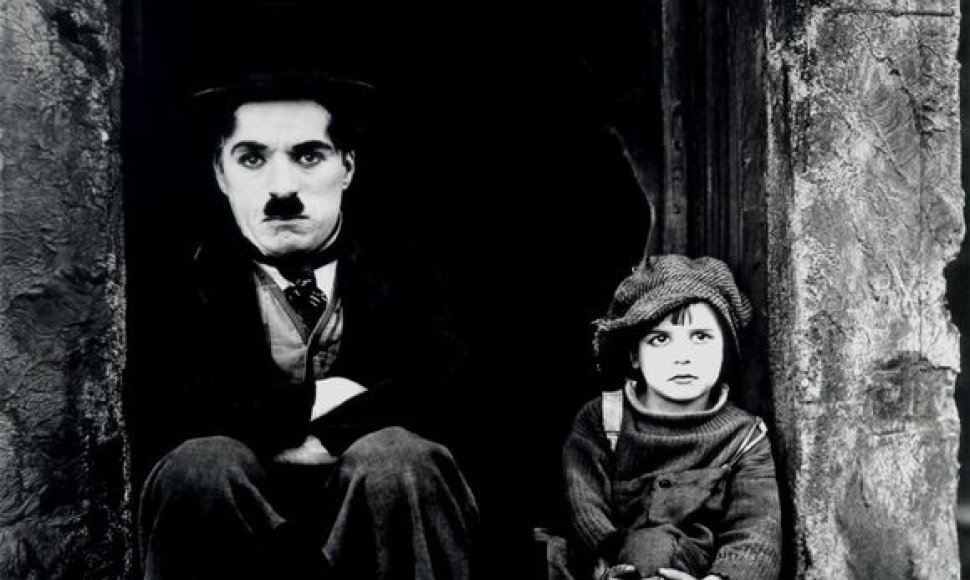 Charlie Chaplino filmas „Mažylis“ 