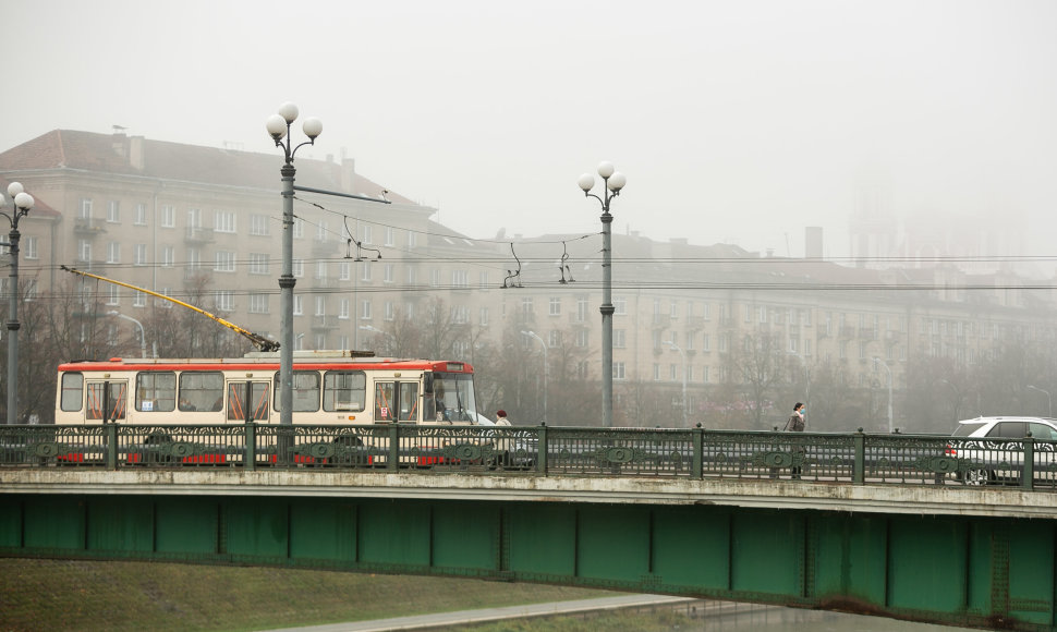 Vilnių užklojęs rytinis rūkas