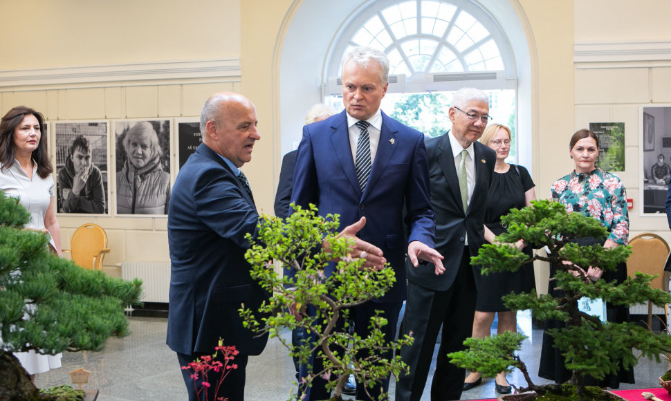 Tarptautinės bonsai parodos atidarymas