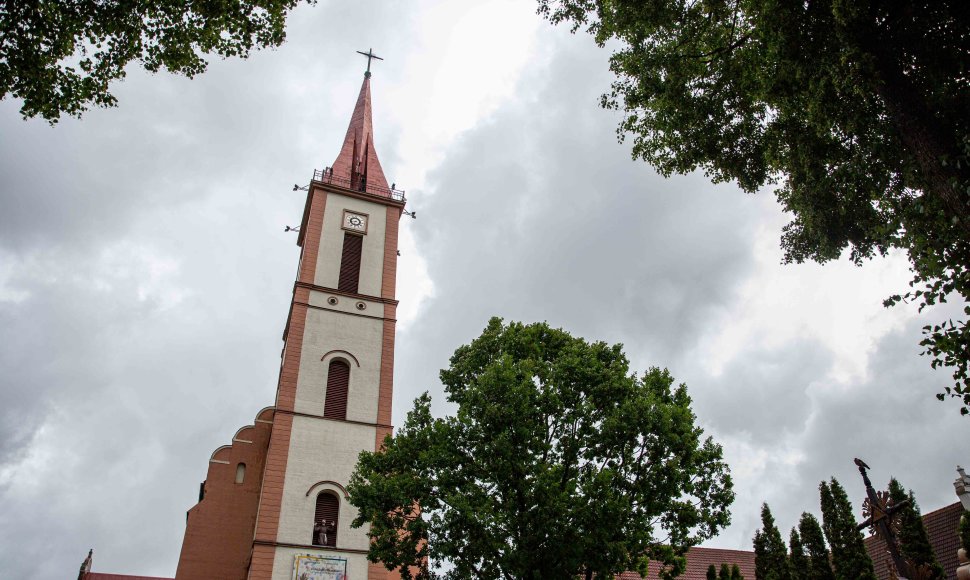 Kretingos Viešpaties Apreiškimo Švč. Mergelei Marijai bažnyčia 