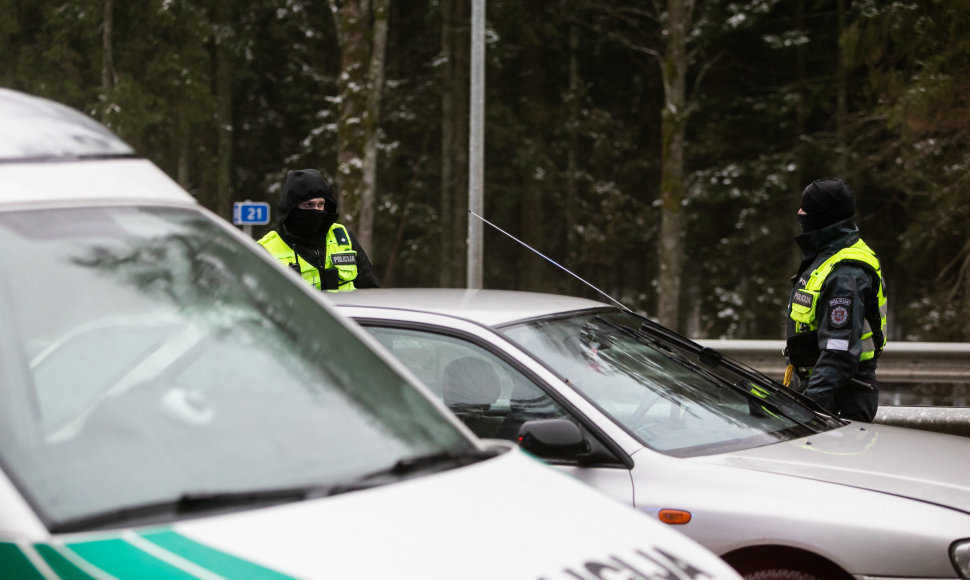 Policijos kontrolės postas Nemenčinės plente