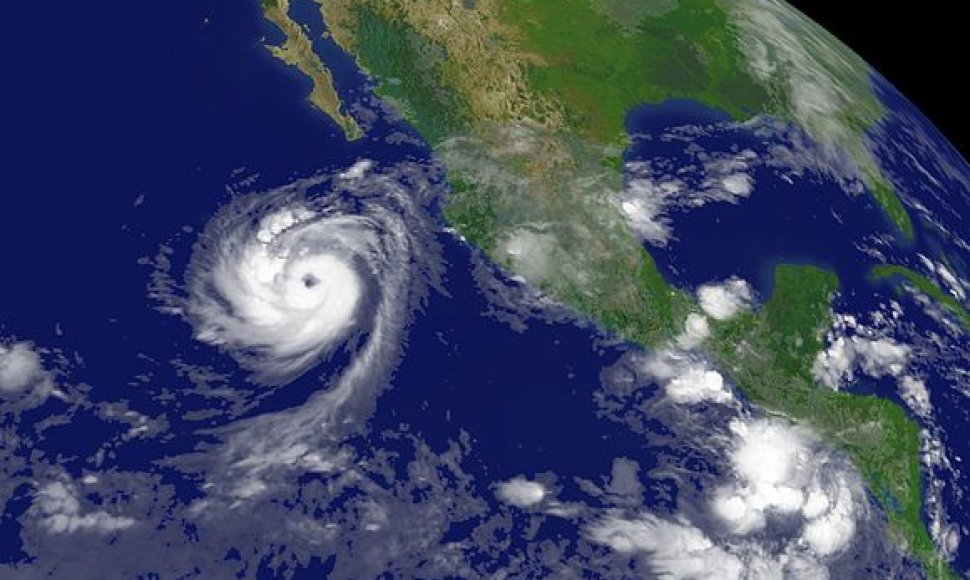 Uraganas Norbertas pasiekė Meksikos pakrantę. 