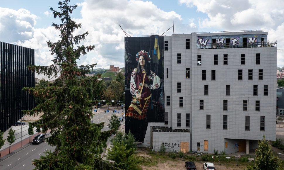 Meno projektas „Do Peremogi“ ant Maskvos namų pastato