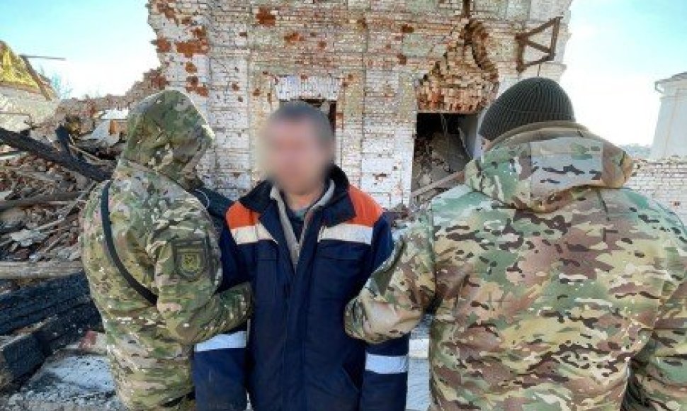 Ukrainos policija suėmė griuvėsiuose besislapsčiusį Rusijos karį