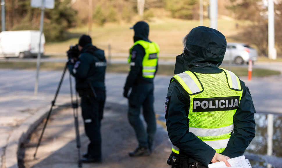 Kelių policijos vykdoma greičio kontrolė