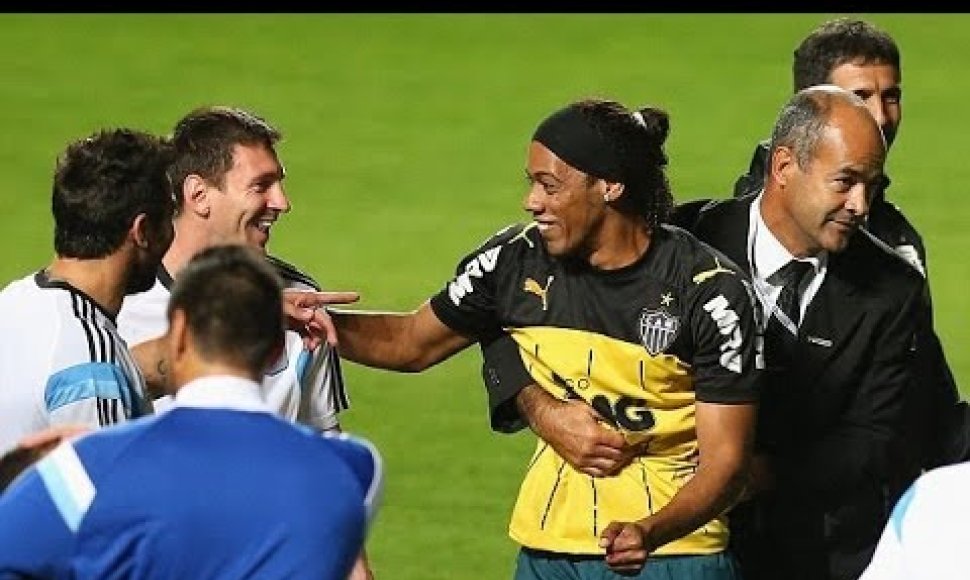 Lionelis Messi buvo nustebęs fano panašumu į Ronaldinho