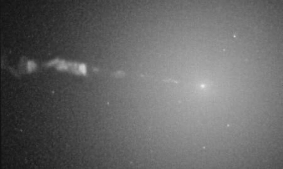 Mokslininkai galaktikoje M87 aptiko atsiskyrusį žvaigždžių spiečių