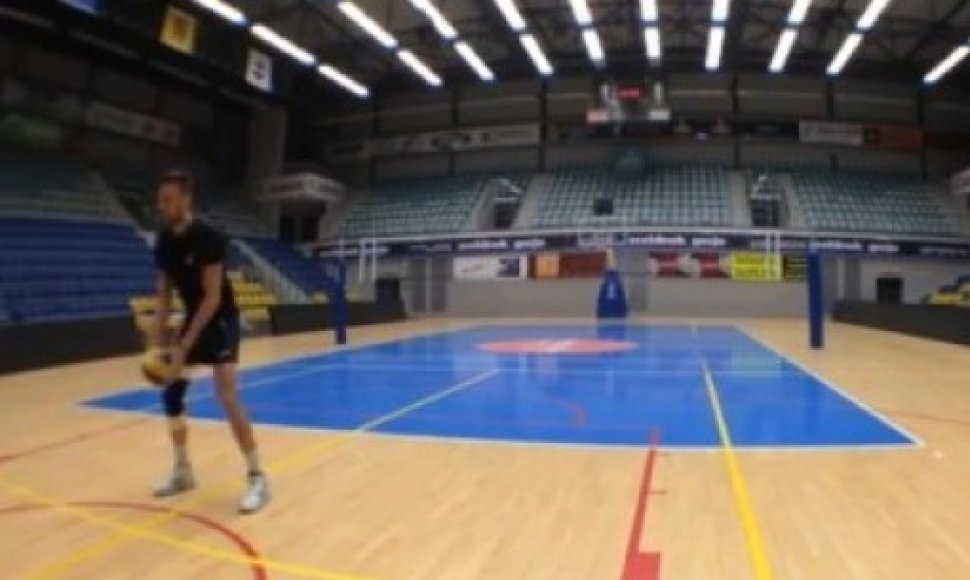 Belgijos tinklininkų krepšinio šou