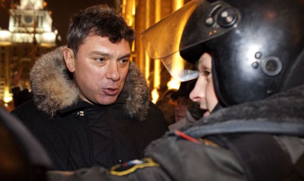 Borisą Nemcovą paskutinę 2010-ųjų dieną sulaikė milicija.