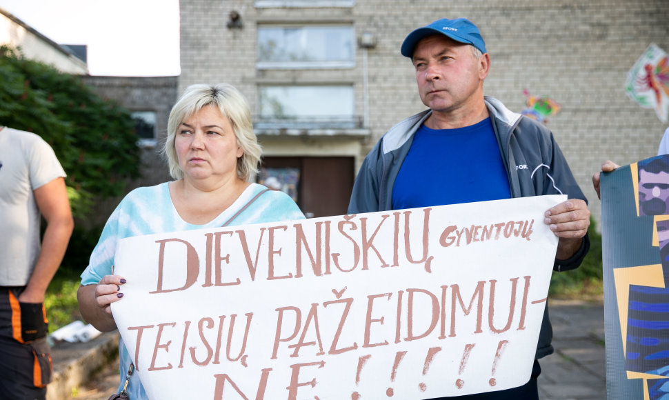 Protestas prieš migrantų apgyvendinimą Dieveniškėse