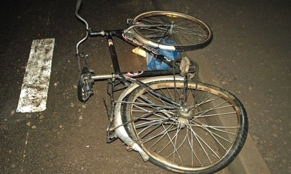Į avariją patekęs dviratis.