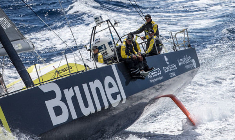 Rokas Milevičius ir „Brunel“ komanda „Volvo Ocean Race“ lenktynėse