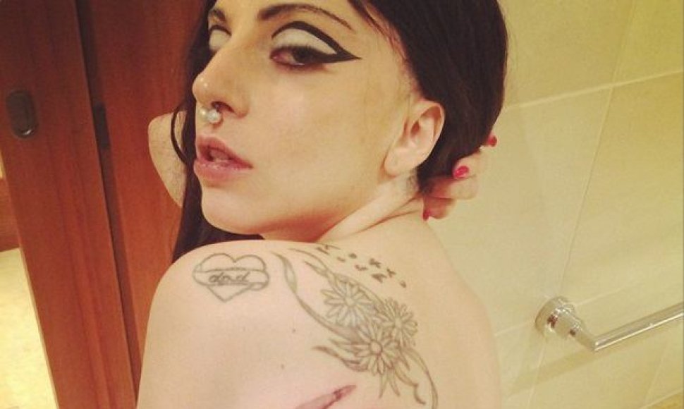 Lady Gaga tatuiruotė