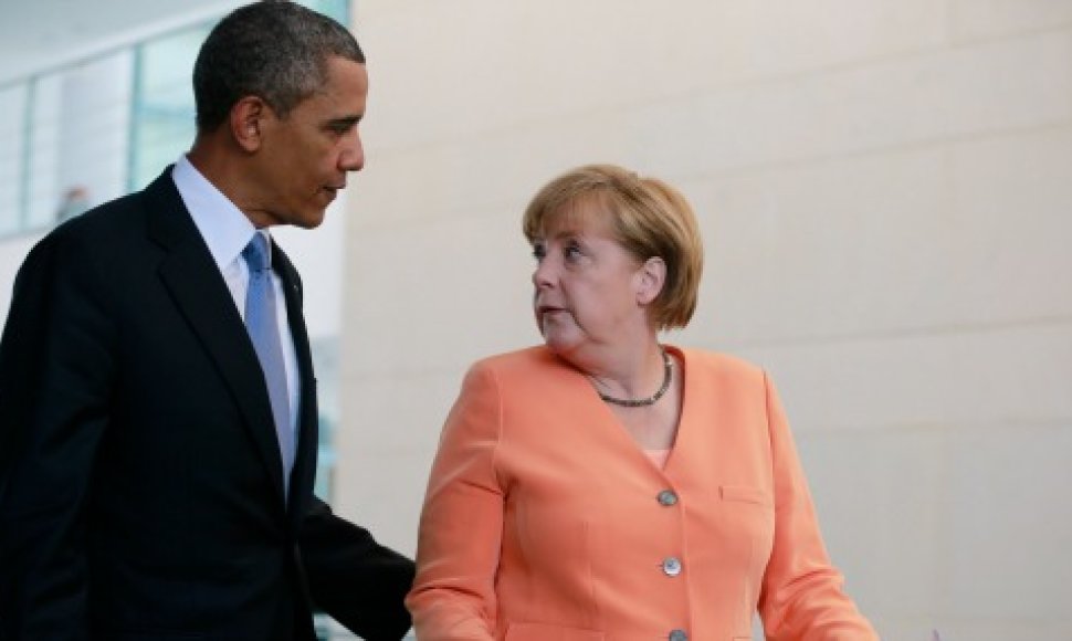 Обама перестал следить за Меркель