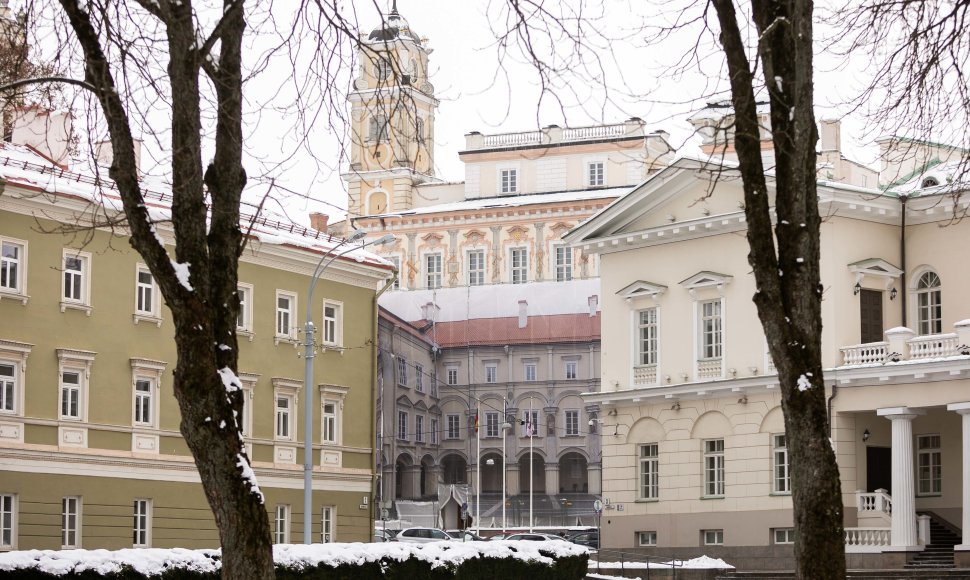 Renovuojami Vilniaus universiteto centriniai rūmai