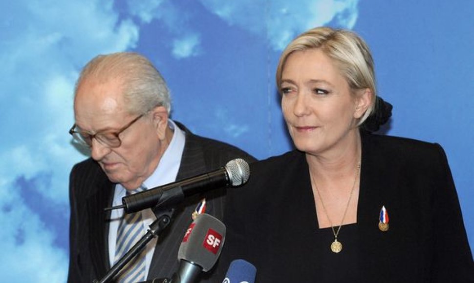  Jeanas-Marie Le Penas su savo dukterim Marine